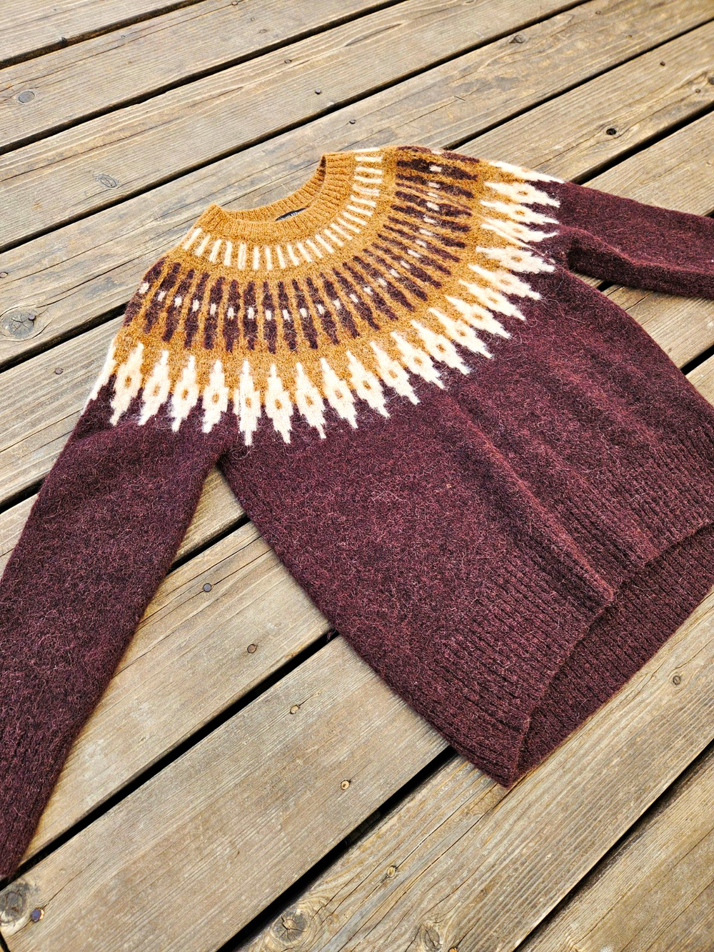 Banana Republic Alpaca Fair Isle Sweater Womens S Brown Fuzzy Knit Ski Pullover